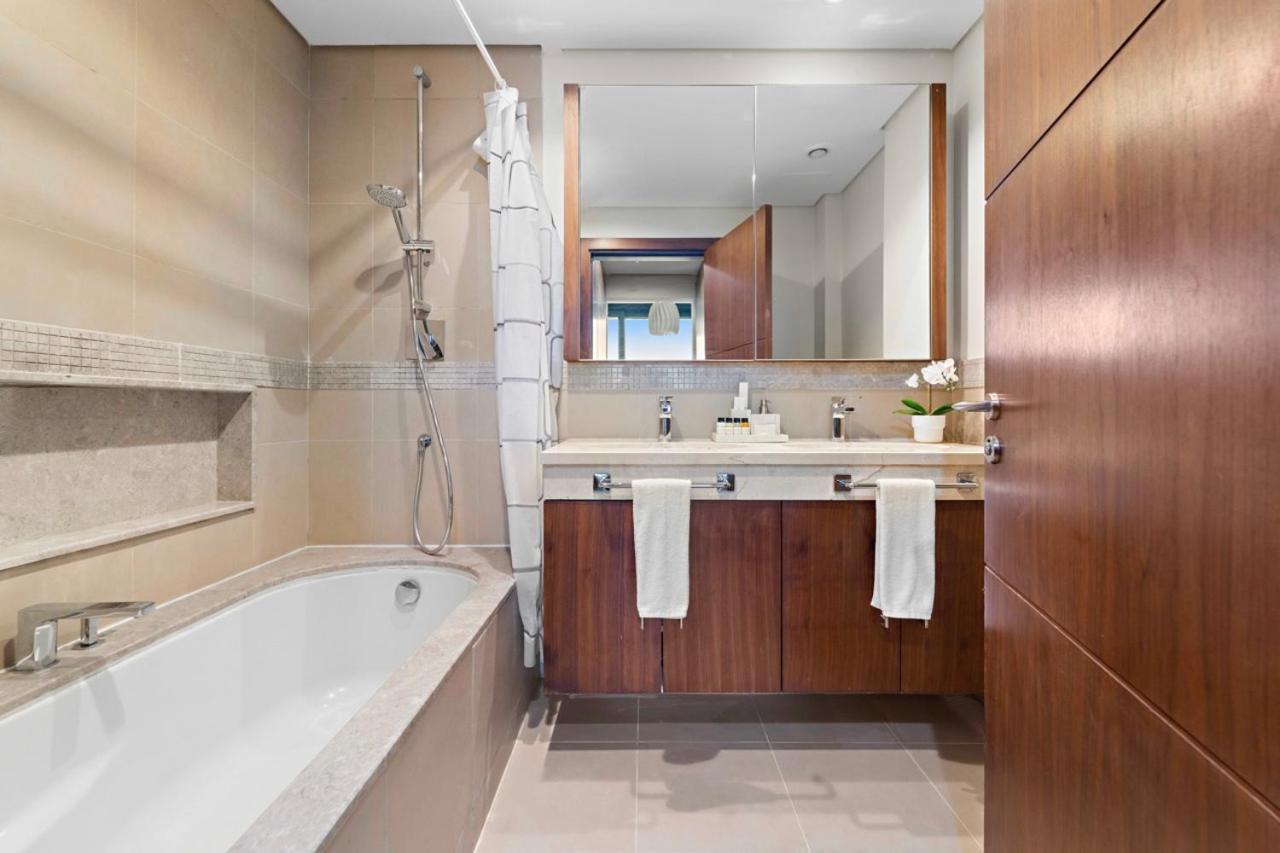 First Class 3Br With Full Burj Khalifa And Fountain View Dubai Exterior photo