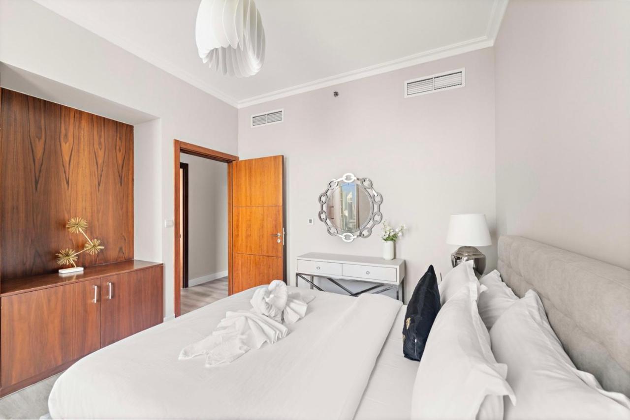 First Class 3Br With Full Burj Khalifa And Fountain View Dubai Exterior photo