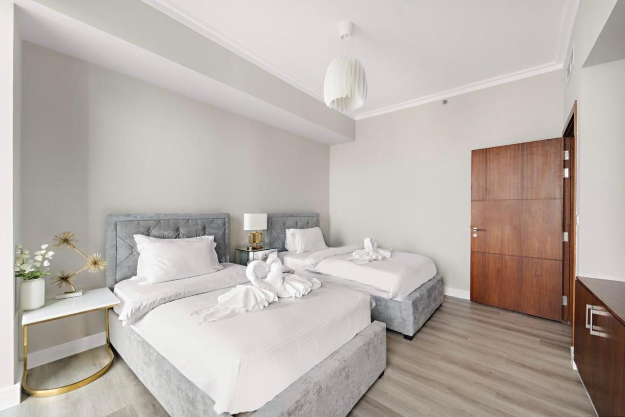 First Class 3Br With Full Burj Khalifa And Fountain View Dubai Exterior photo